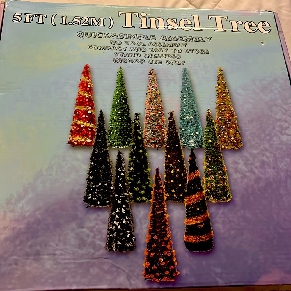Tinsel tree
